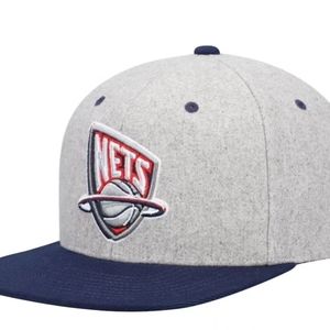 New Jersey Nets Mitchell & Ness Melton SnapBack Hat Gray NWTBrand new with tag